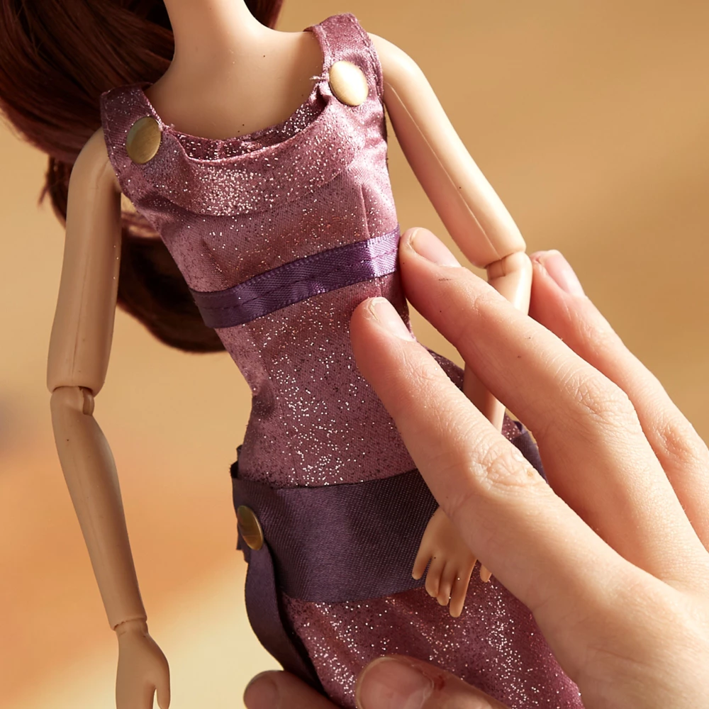 Disney Store Poupée Classique Mégara, Hercule 6 Disney Store Poupée Classique Mégara, Hercule – Image 4