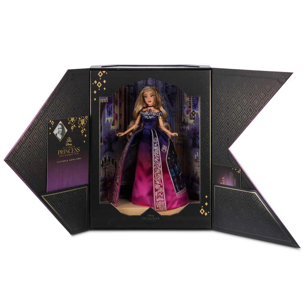 Disney Store Poupée Aurore En édition Limitée, La Grande Fête Des Princesses 8 Disney Store Poupée Aurore En édition Limitée, La Grande Fête Des Princesses – Image 6