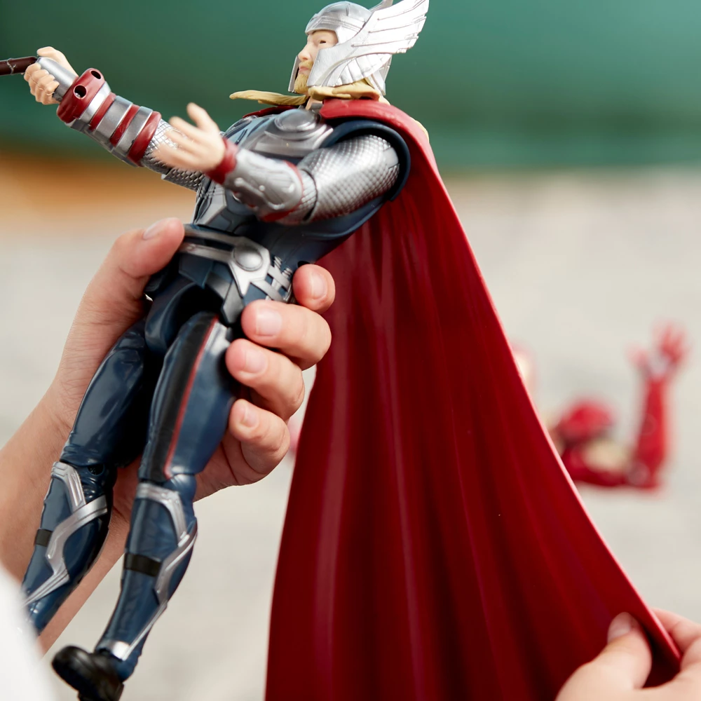 Disney Store Power Icons Figurine Thor Parlante, Thor: Love And Thunder 5 Disney Store Power Icons Figurine Thor Parlante, Thor: Love And Thunder – Image 3