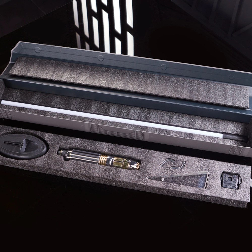 Disney Store Sabre Laser Mace Windu Legacy, Star Wars 8 Disney Store Sabre Laser Mace Windu Legacy, Star Wars – Image 6