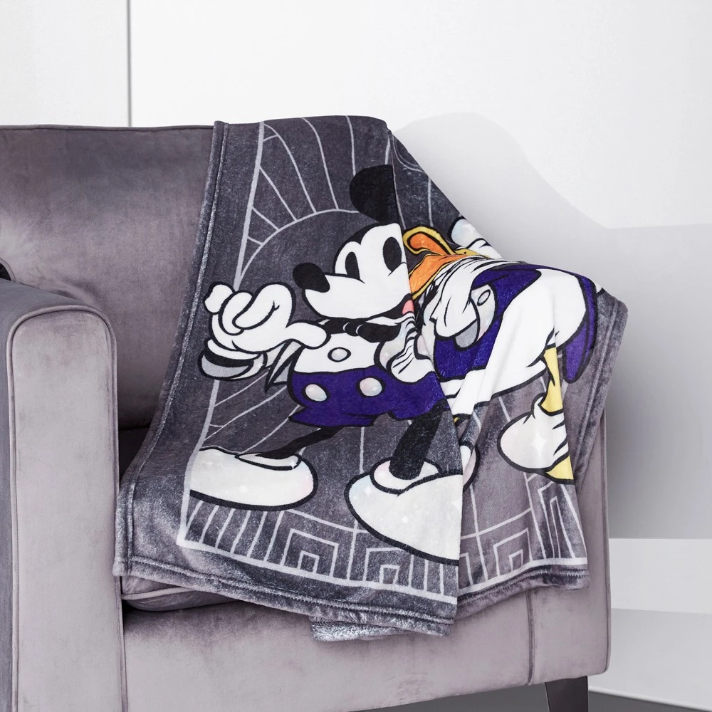 Jeté Mickey Et Ses Amis Disney100 Celebration 4 Jeté Mickey Et Ses Amis Disney100 Celebration – Image 2