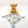 Disney - Simba Le Lion - Peluche Avec Doudou Jaune Bleu Blanc 25 Cm 1 Disney - Simba Le Lion - Peluche Avec Doudou Jaune Bleu Blanc 25 Cm -Disney simba20lion2020peluche20avec20jaune20bleu20blanc202520cm